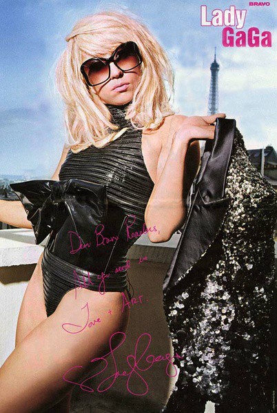 LADY GAGA